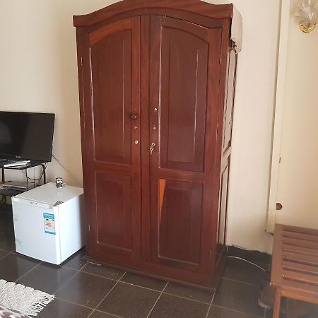 Отель Centre D' Accueil Joli Reve Kisangani Экстерьер фото