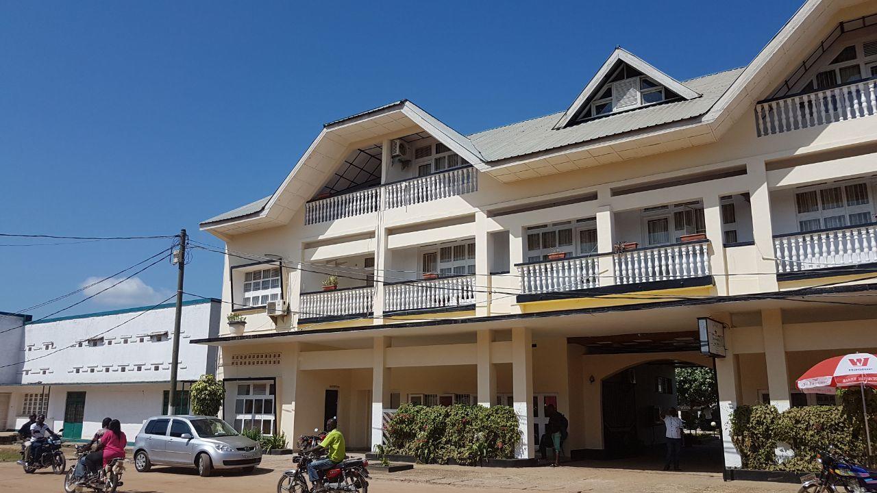 Отель Centre D' Accueil Joli Reve Kisangani Экстерьер фото