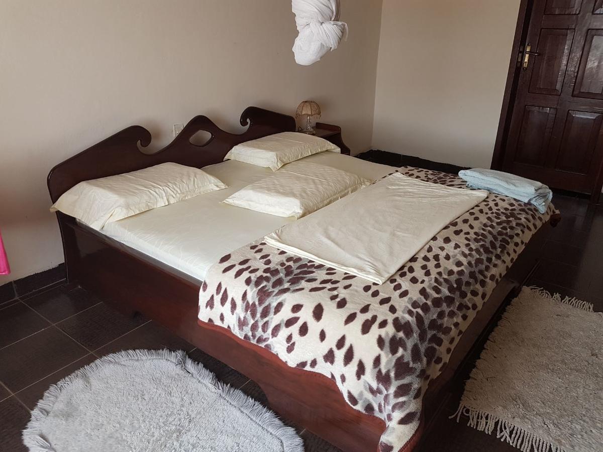 Отель Centre D' Accueil Joli Reve Kisangani Экстерьер фото